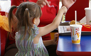 Kinderpartijtje weer prioriteit bij McDonald's