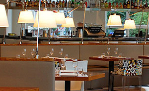 MOMO hotspot na publiciteitsgolf