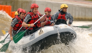 Hotel en opleidingscentrum bij wildwaterbaan