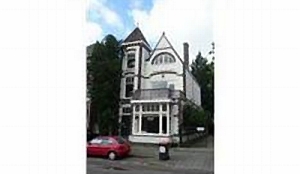 Chef-kof Janvier opent restaurant Crème Cru