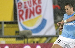 Centrale rol Burger King op voetbalspandoek