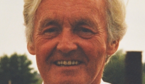 Oud-directeur Van Oers overleden