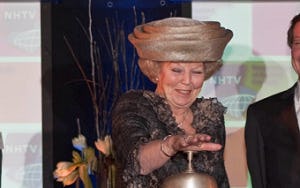 Koningin opent vernieuwde locatie NHTV