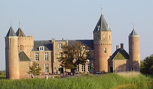 Verlichting leidt naar Stayokay Domburg