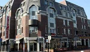 Verdachte hotelbezoeker op camera