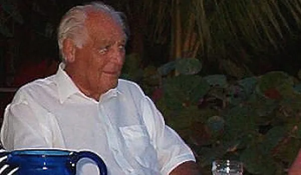 Gerrit Van Der Valk Overleden