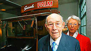 Grote man achter Palm bier overleden