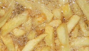 Verleidelijke geur maakt patat frites lekker