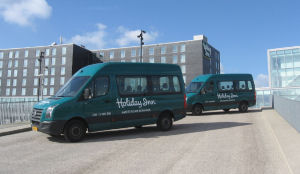 Extra vervoersdienst om gasten te trekken