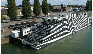 Hoteliers willen Arnhemse 'drugsboot