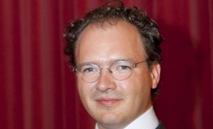 Amrâth-baas Van Eijl draagt stokje over aan zoon