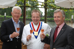 Mario Ridder geinaugureerd als SVH Meesterkok