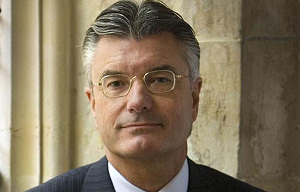 Camille Oostwegel verheft André Rieu