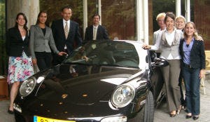 Prestaties Crown Plaza Maastricht beloond met Porsche