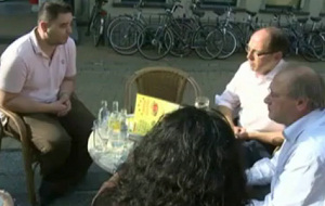 Ontmoeting tussen Klink en eigenaren De Kachel