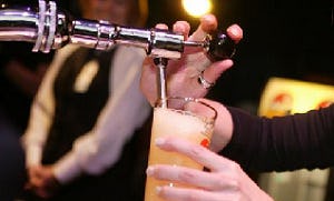 Omzetdaling horeca meer dan verwacht