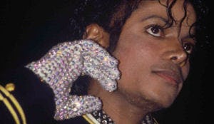 Hotel betaalt fors voor handschoen Michael Jackson