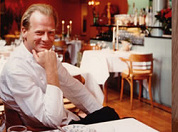 Sterrenkok Hermsen gaat babyvoeding maken