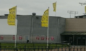 Disco wil zuipkeet voor ingang