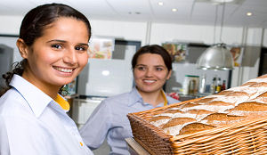 Rijnierse: 'Zet catering-medewerker in het zonnetje