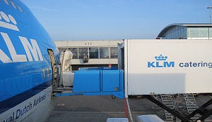 KLM wil geld verdienen met extra catering aan boord
