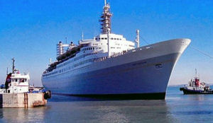 ss Rotterdam begint met besloten feesten