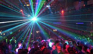 Franse disco's mogen hele nacht open blijven