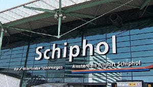 Aantal passagiers Schiphol ongekend gedaald