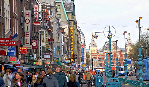 Damrak krijgt nieuw hotel