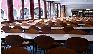 Broodtrommel en supermarkt winnen van bedrijfsrestaurant