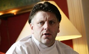 Jonnie Boer verkoopt snert voor Haïti