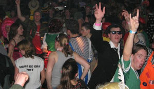 Vooral jongerencafés bij carnaval gecontroleerd