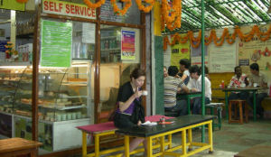 Aanslag op Indiaas restaurant eist levens