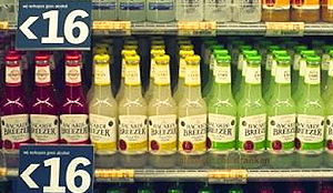Tieners krijgen makkelijk drank in super