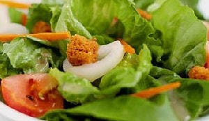 Afwasser beboet voor eigen stront in salade