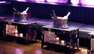 Prins Harry geeft rondje van 11.000 euro