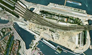 Hoogste punt bouw City Inn in Amsterdam