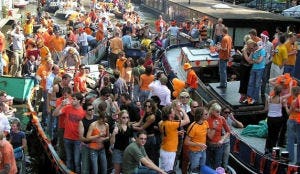 Ruim 750.000 feestgangers in Amsterdam