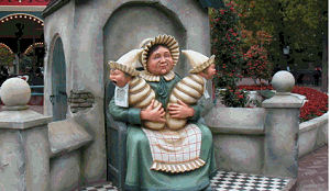 Drukte in attractieparken door stralend weer