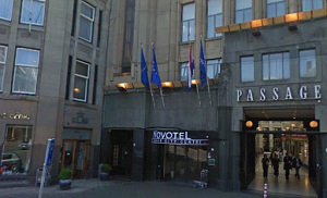 Crashvliegtuigje Ratelband steeg op van Novotel