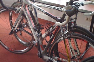 Peperdure fietsen Armstrong in Delta Hotel