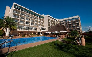 GM Brekelmans transformeert 'Hotel Rwanda