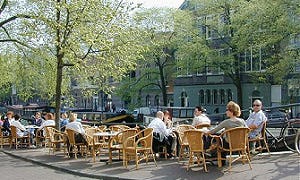 Nijmegen goedkoopste, Amsterdam duurste terrasstad