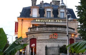 Brasserie FLO tourt door Nederland