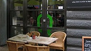 Gemeente bindt in bij rel rond terrasstoelen