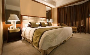 Dure hotelkamers steeds goedkoper