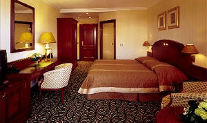 Kameropbrengst stijgt, F&B daalt