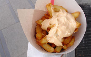 Gevangene slaat cipier vanwege mayonaise