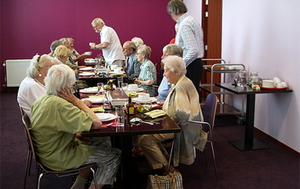 IGZ controleert zorgcateraars na ondervoeding