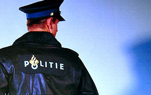 Meisje slaat portier na weigeren toegang